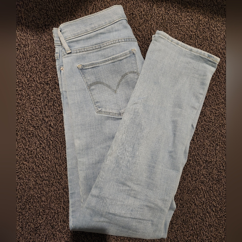 Levi's 314 Shaping Straight Jeans